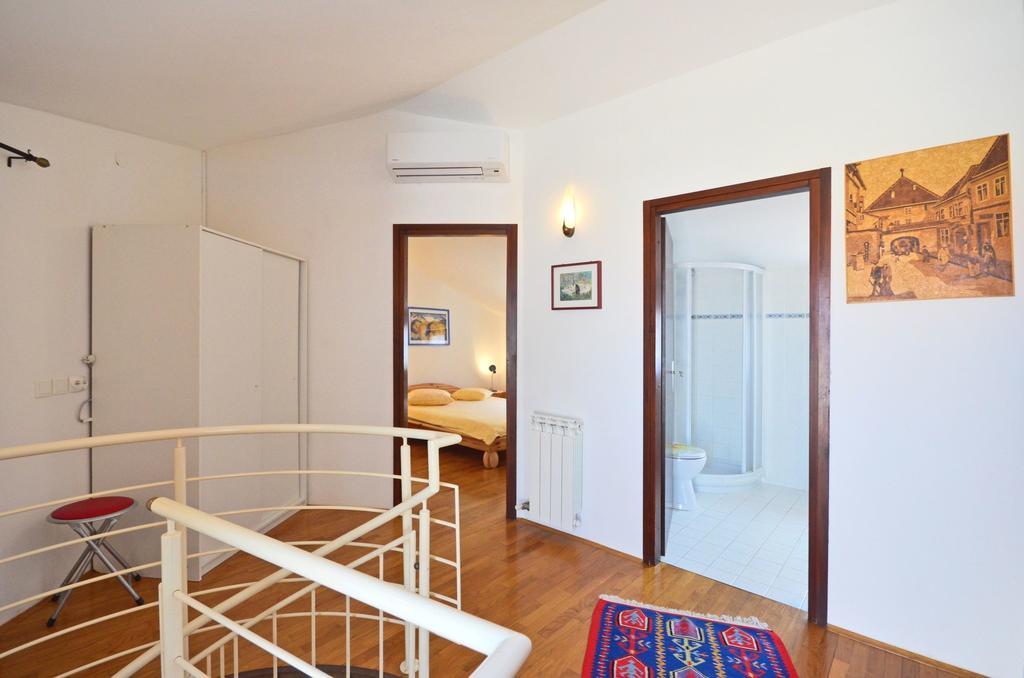 Apartments Gloria Vrsar Exterior photo